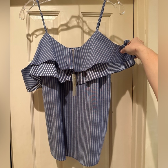 NWT A New Day Cold-Shoulder Striped Ruffle Top - Picture 7 of 7